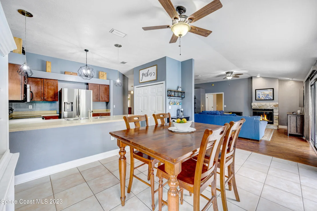 Photo of 1255 Walnut Court