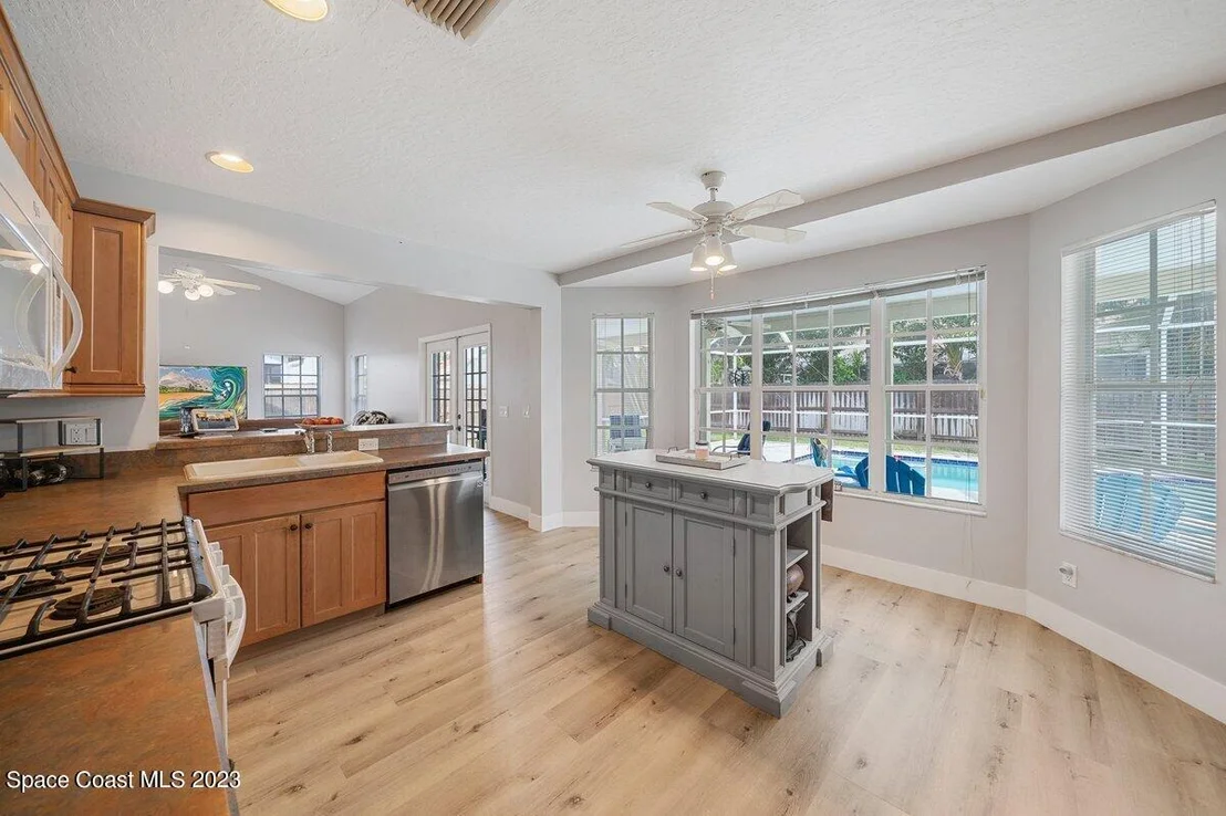 Photo of 2643 Lowell Circle