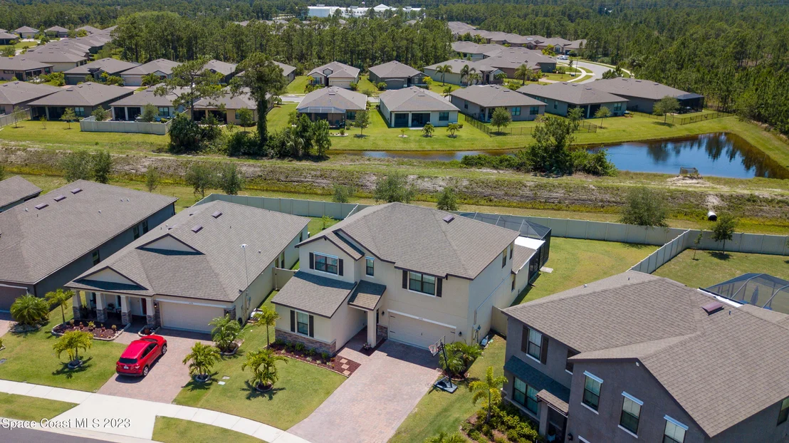 Photo of 4448 Alligator Flag Circle