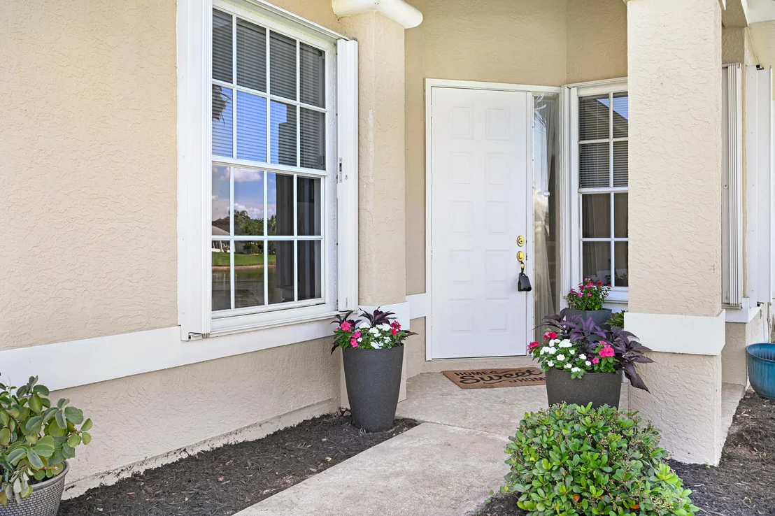 Photo of 2299 Addington Circle
