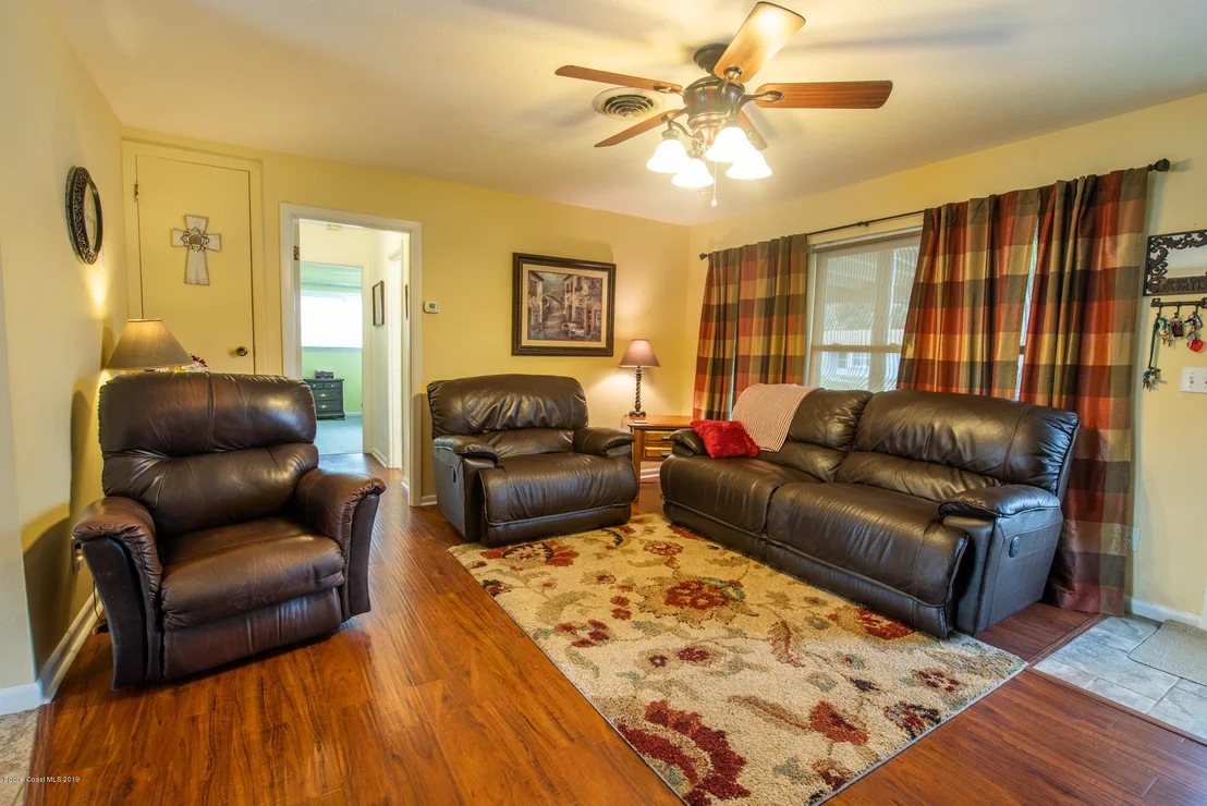Photo of 2820 Shepard Drive