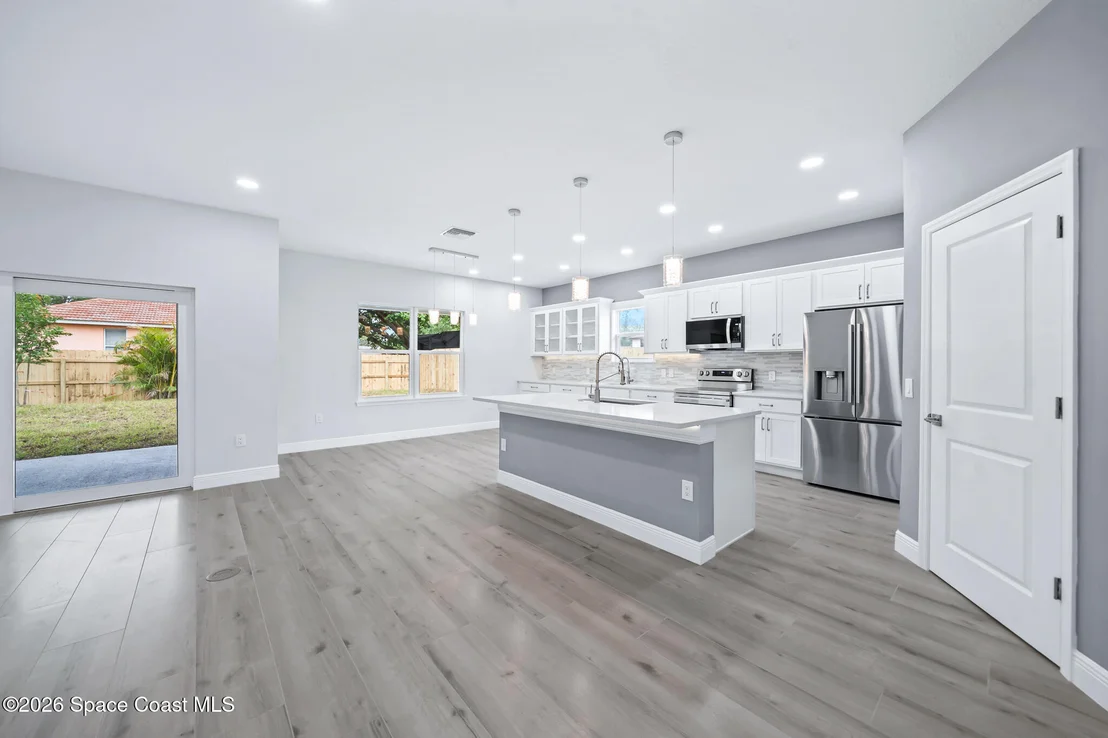 Photo of 303 Dorset Drive