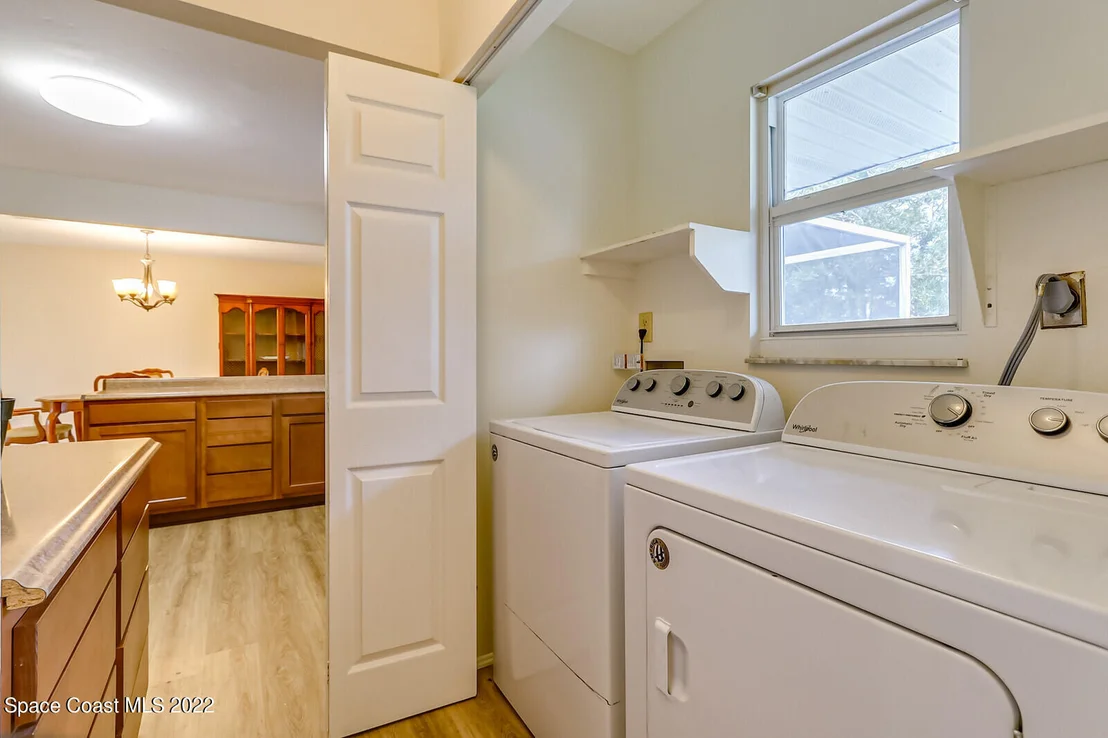 Photo of 1310 Mariposa Drive NE