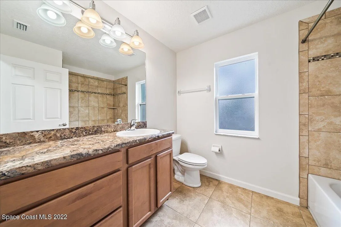 Photo of 6175 Adina Road