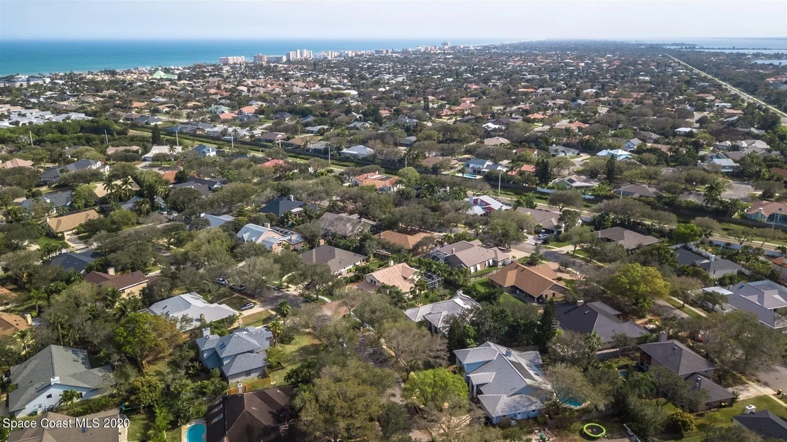 Photo of 569 Hummingbird Drive