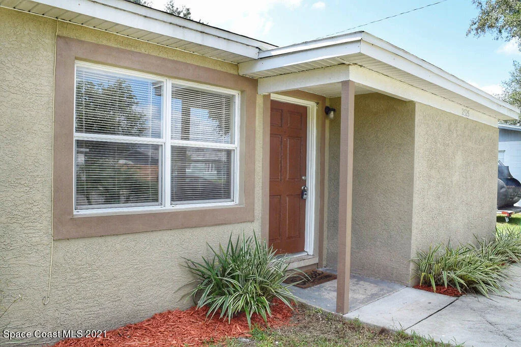 Photo of 2525 Stratford Drive