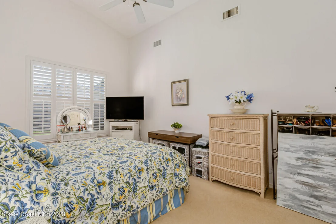 Photo of 986 Somerset Lane