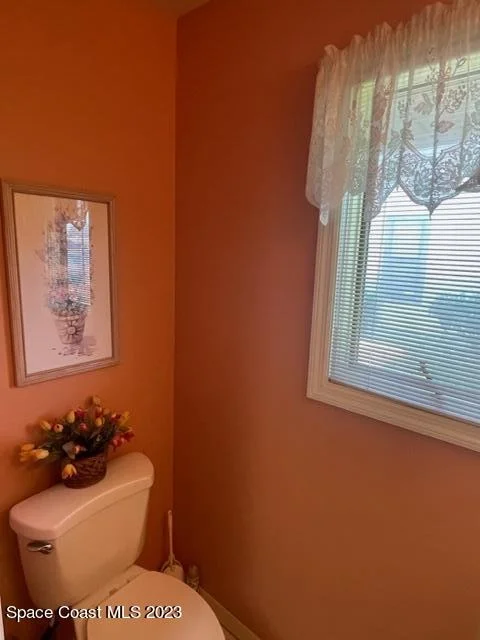Photo of 537 Crystal Lake Drive