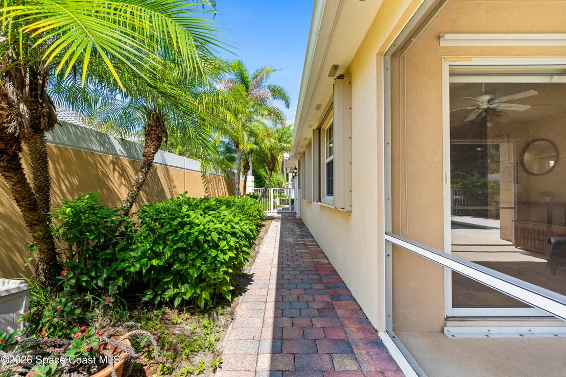 Photo of 3405 Hyperion Way SE