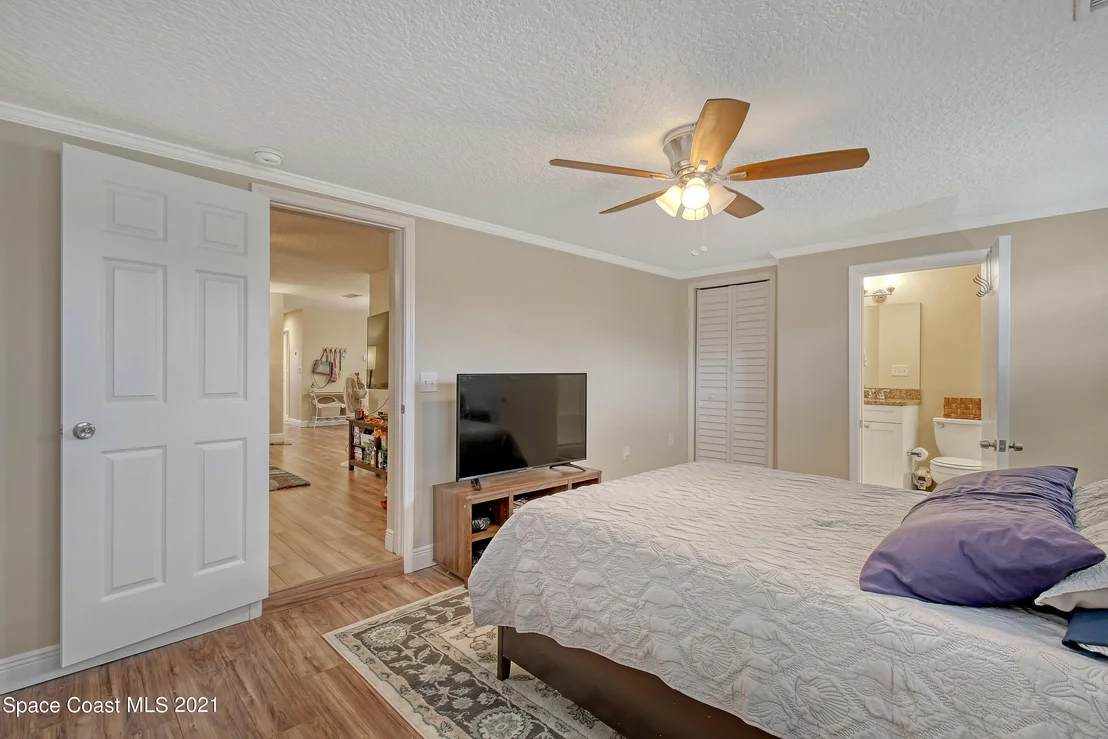 Photo of 772 Bianca Drive NE