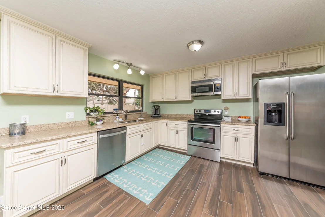 Photo of 1134 Manatee Drive