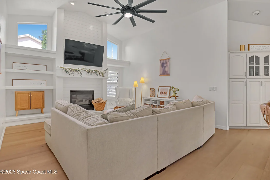 Photo of 402 Peregrine Drive