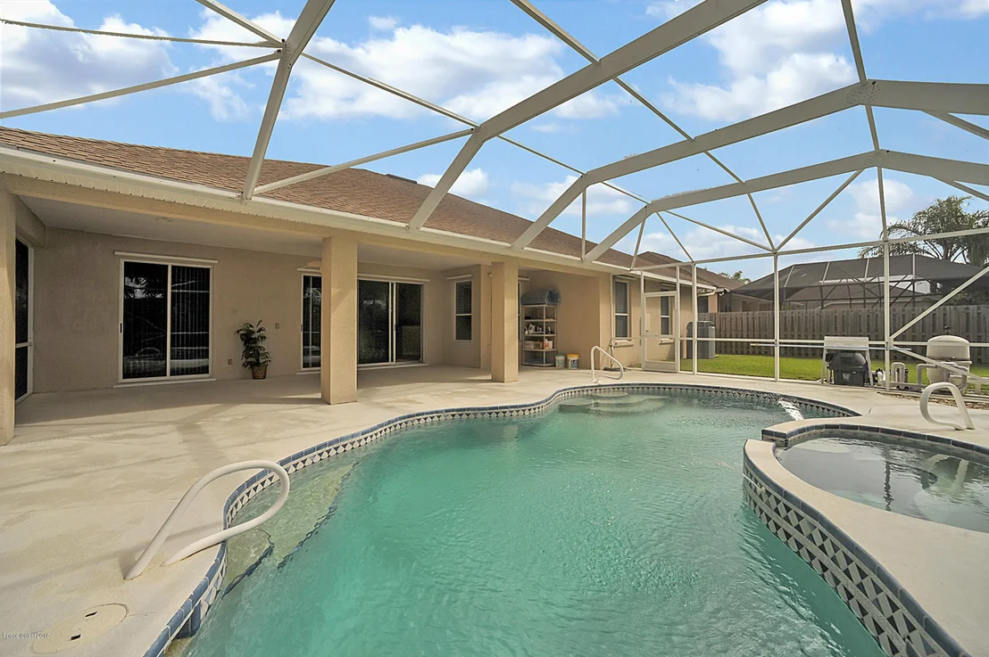 Photo of 2553 Woodfield Circle