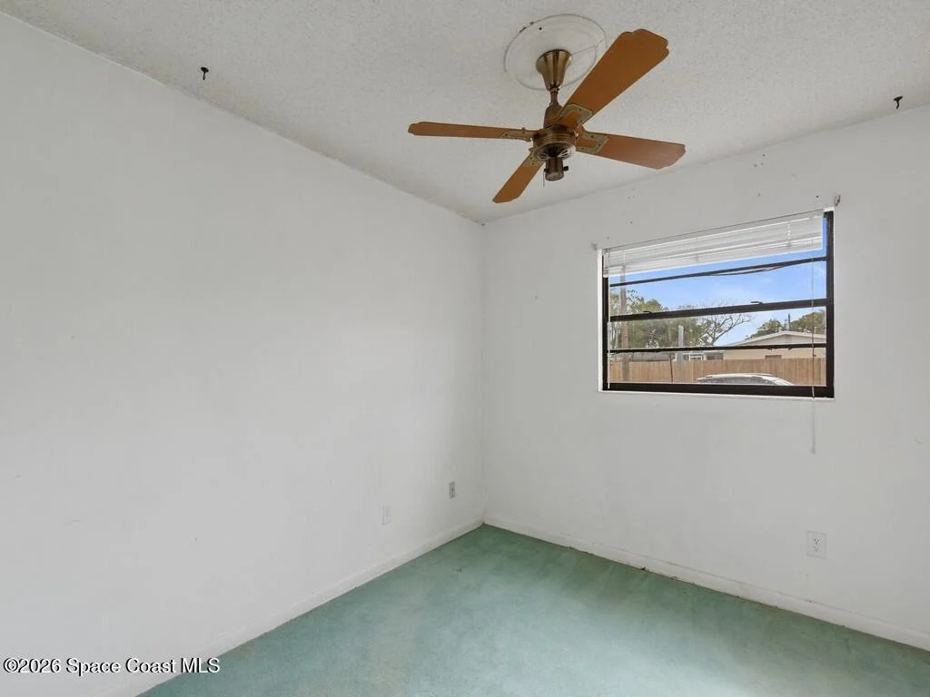 Photo of 1076 Madrid Road