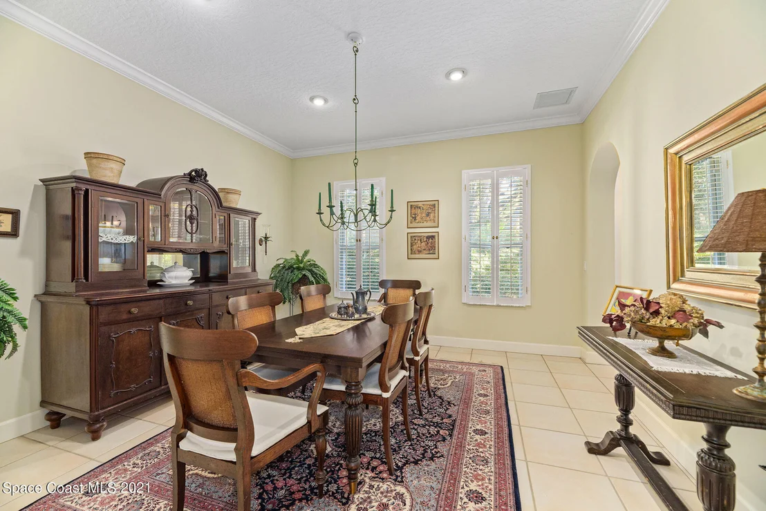 Photo of 176 Bayshore Drive