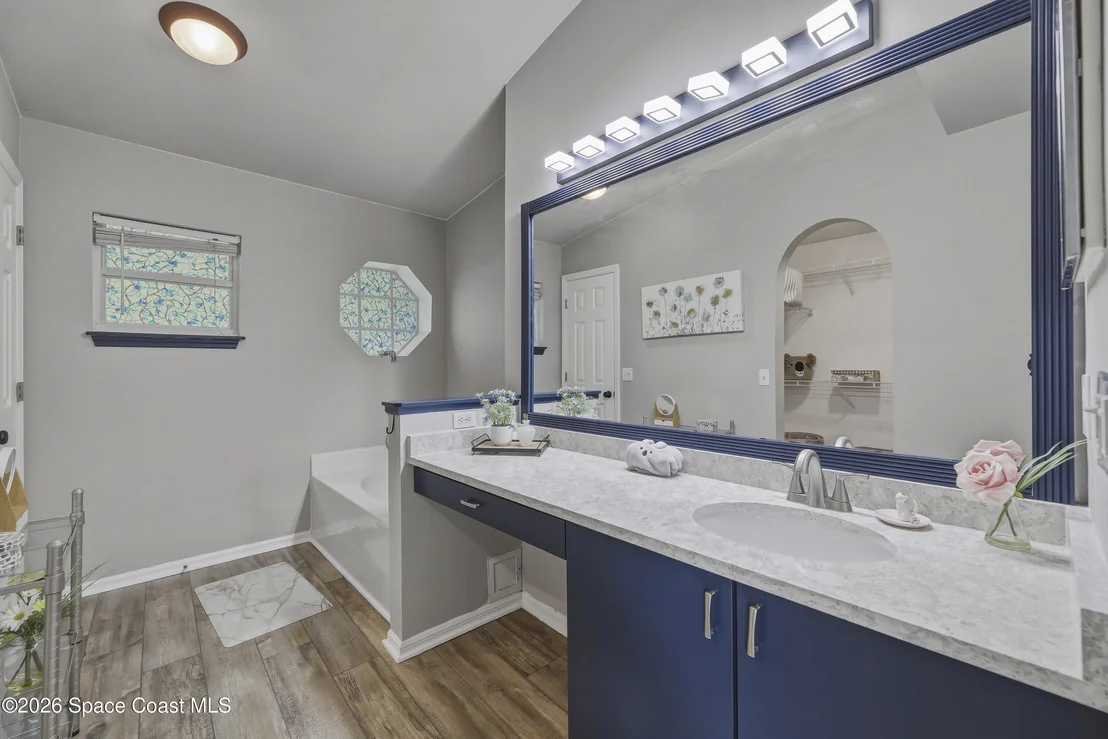 Photo of 2124 Spring Creek Circle NE