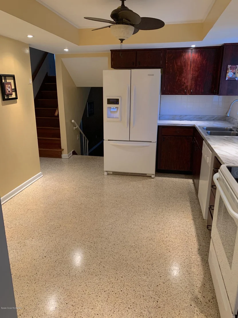 Photo of 302 Glen Ridge Road