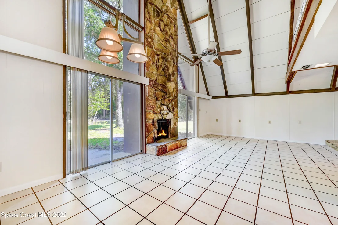 Photo of 555 Amber Lane