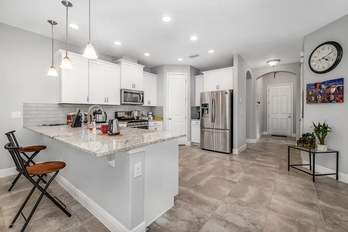 Photo of 7347 Bluemink Lane