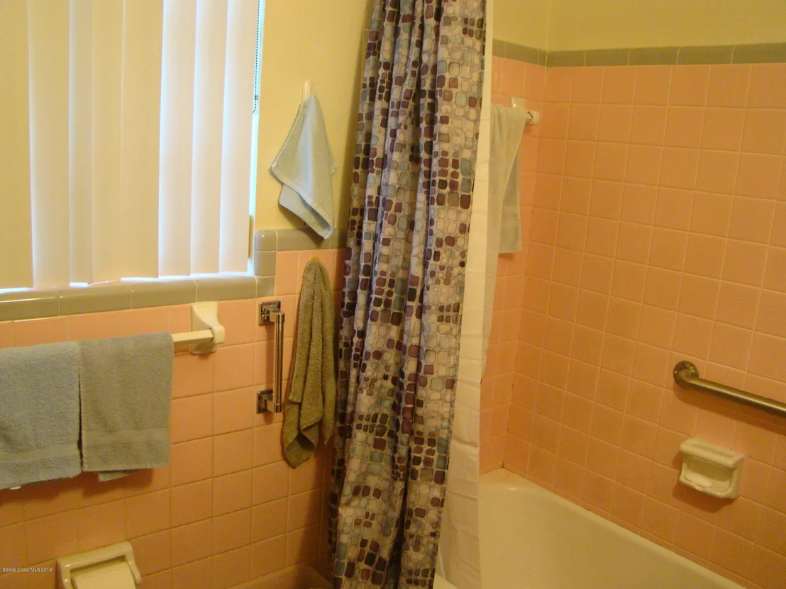 Photo of 1211 Alamanda Lane