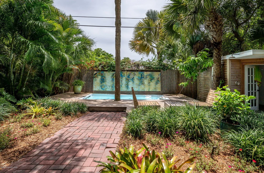 Photo of 816 Banyan Road