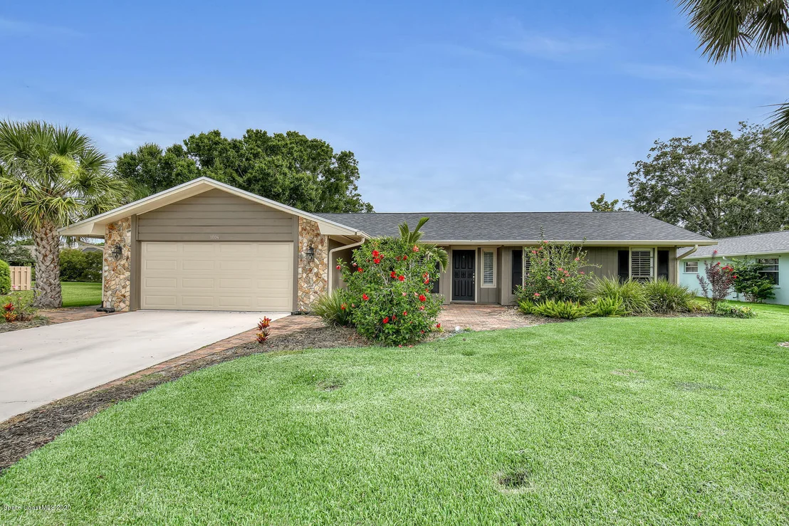 Photo of 1004 Cedarbrook Court
