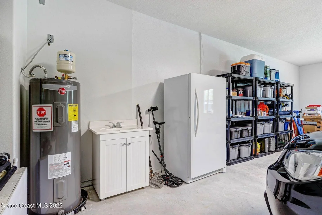 Photo of 335 Pine Boulevard