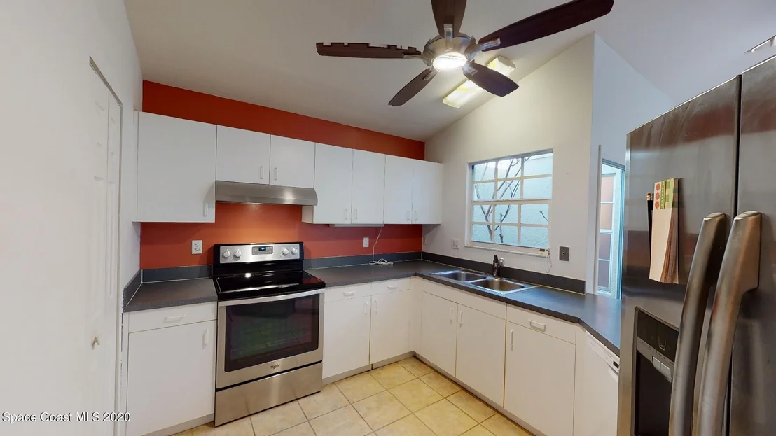 Photo of 322 Myrtlewood Road