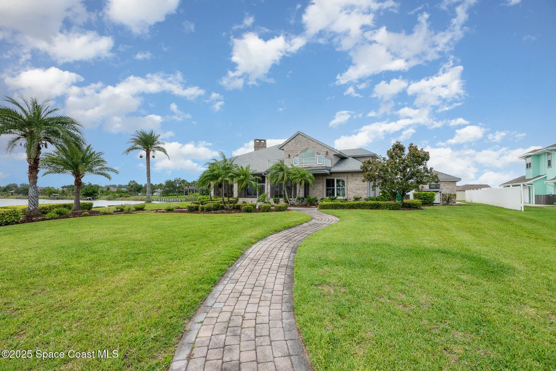 Photo of 1175 Tuckaway Drive