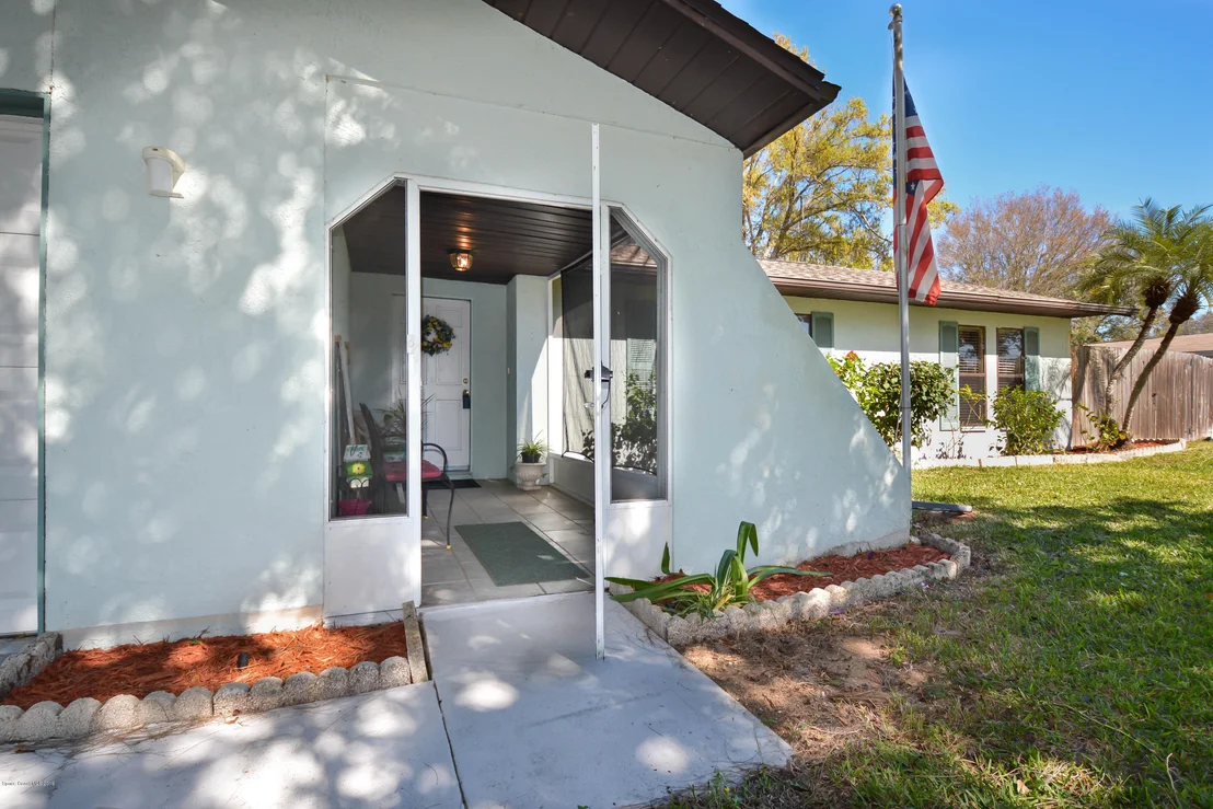 Photo of 7820 Sheridan Road