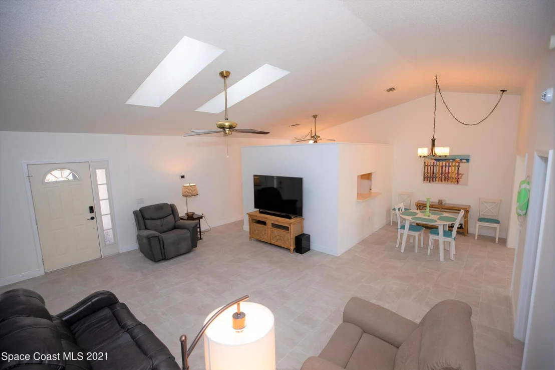 Photo of 1436 Brook Drive