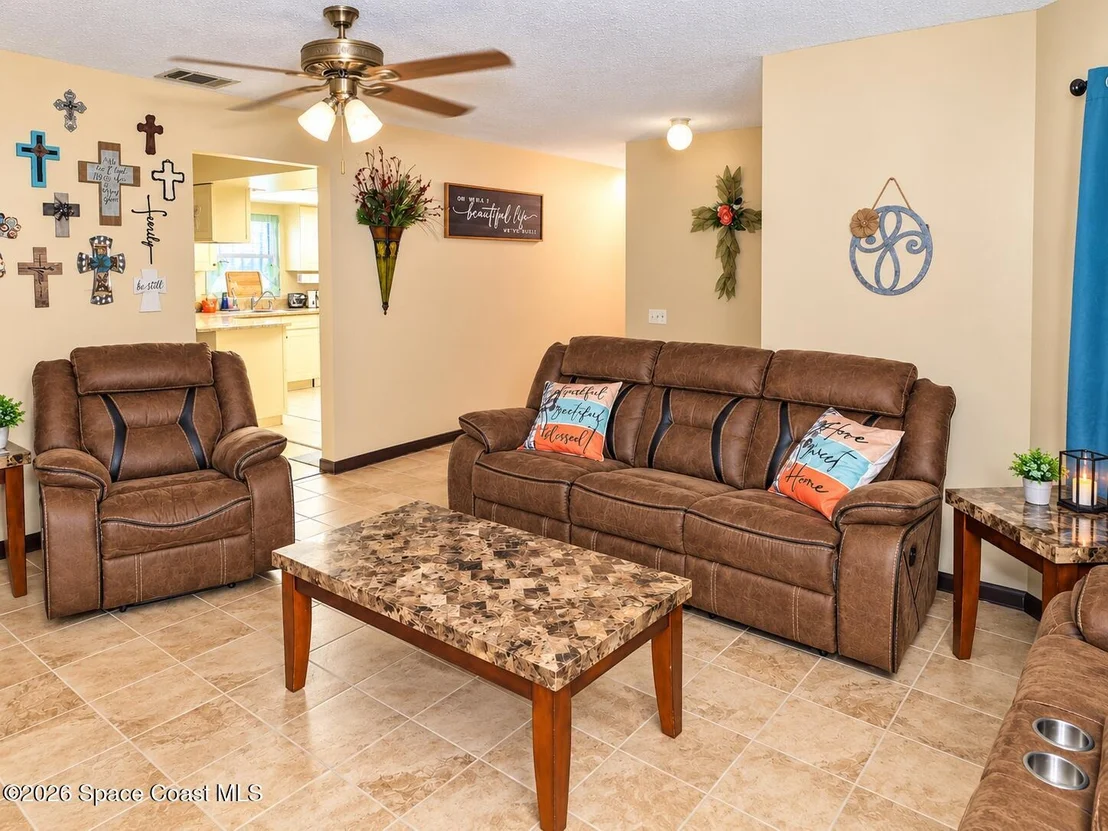 Photo of 822 Berkshire Drive