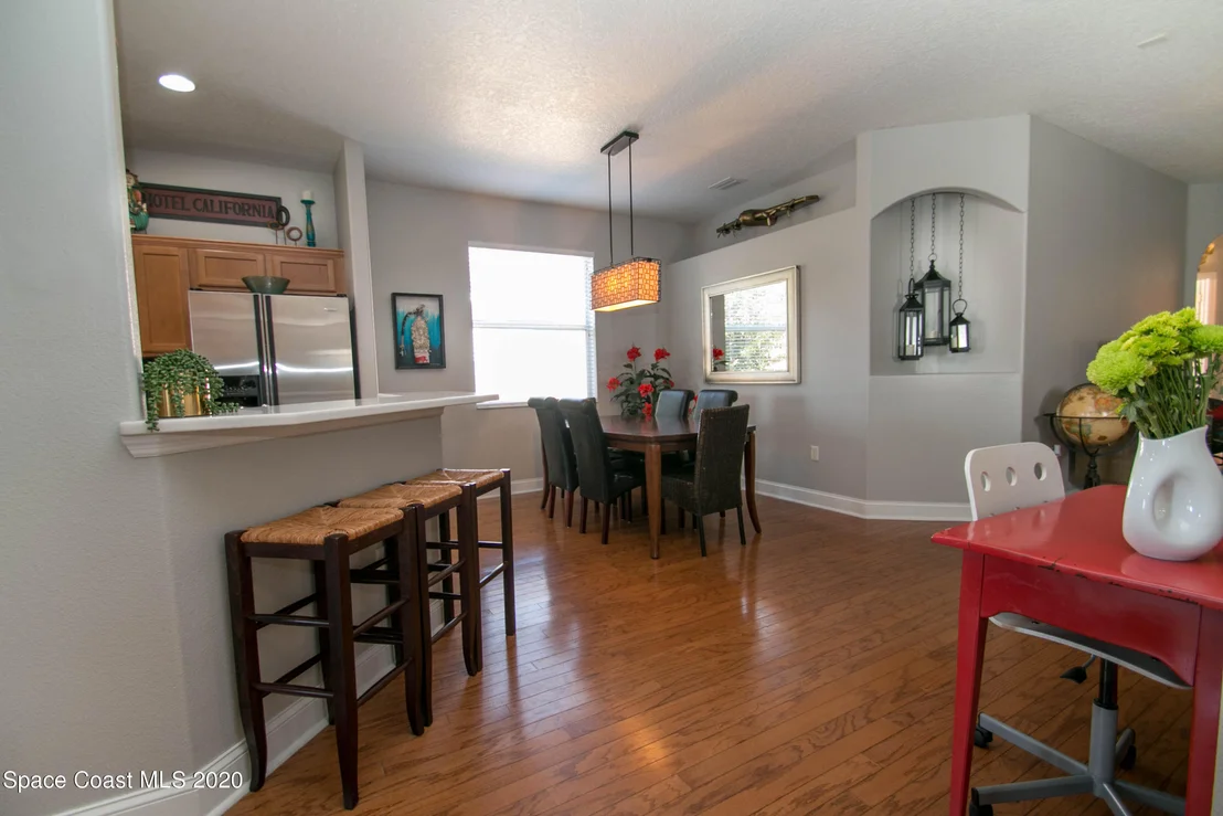 Photo of 1410 Bridgeport Circle
