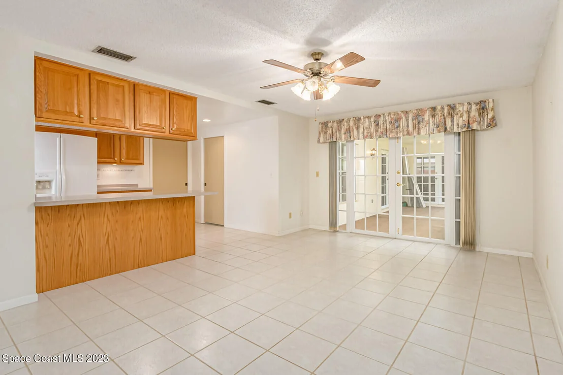 Photo of 536 Solitaire Palm Drive
