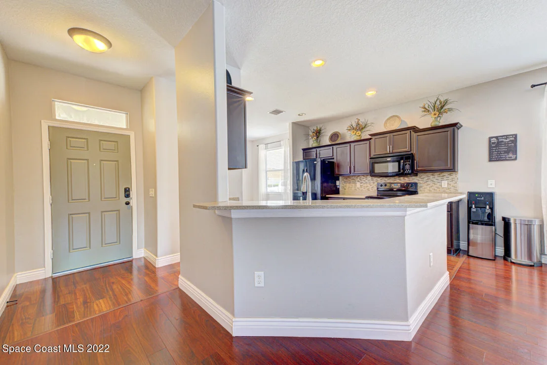 Photo of 1482 Hemingway Boulevard