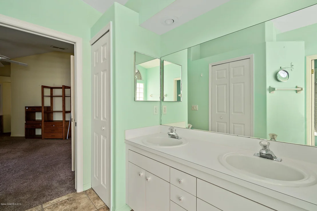 Photo of 800 Crossbow Drive