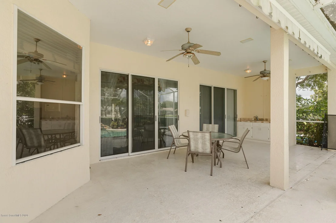 Photo of 5800 Sheffield Place