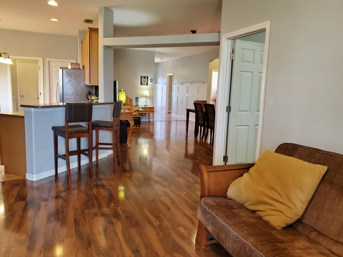 Photo of 3892 Manitoba Way