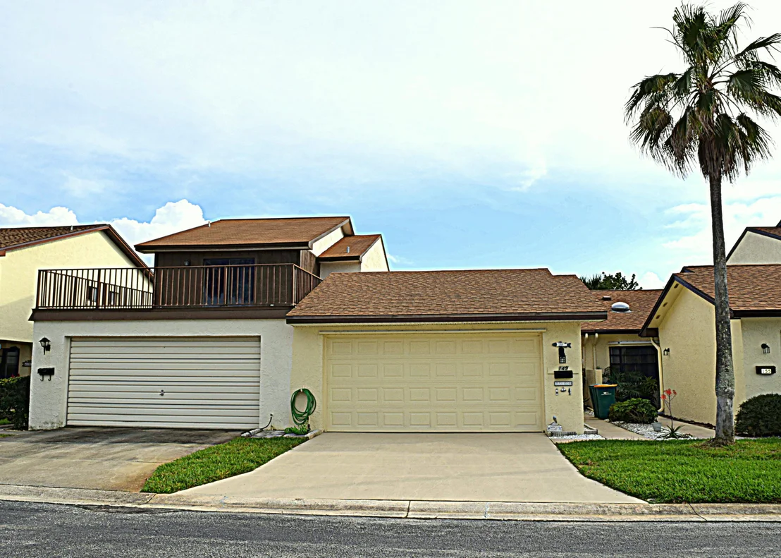 Photo of Unit 21 at 149 Seawind Drive