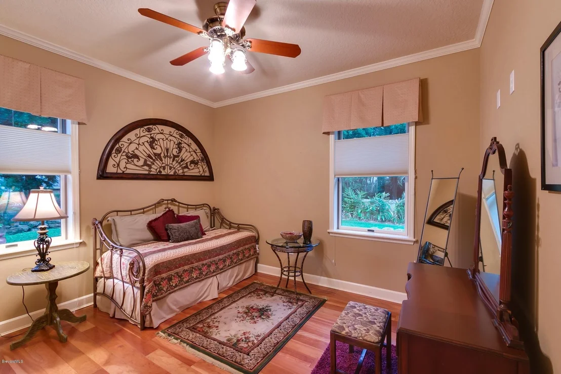 Photo of 16 Summer Place