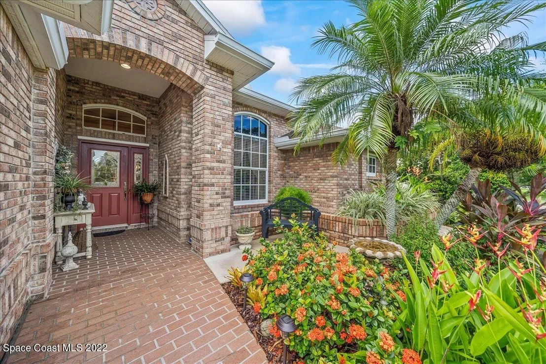 Photo of 2372 Woodfield Circle
