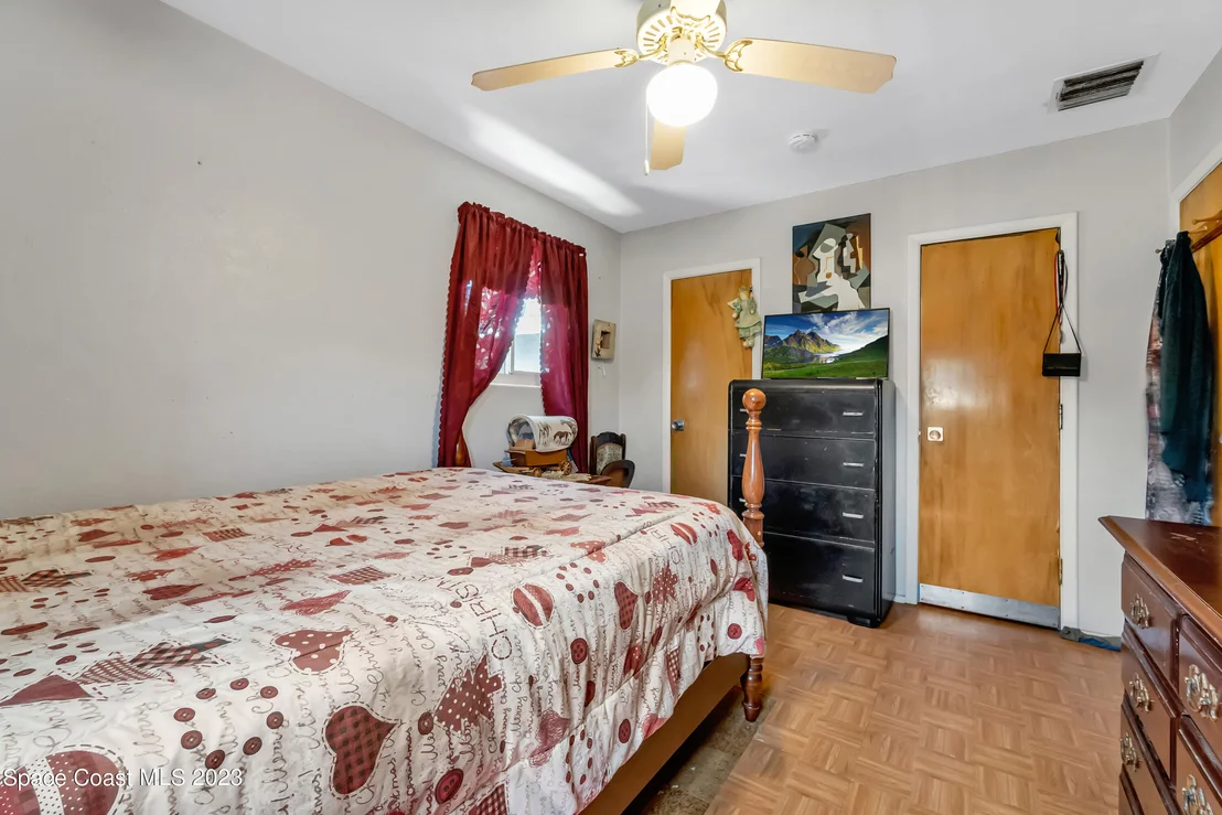 Photo of 1205 Princeton Road