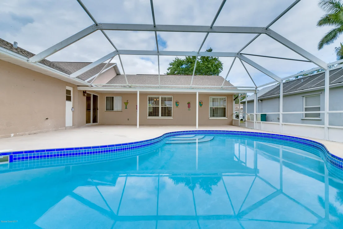 Photo of 607 Sandpiper Circle