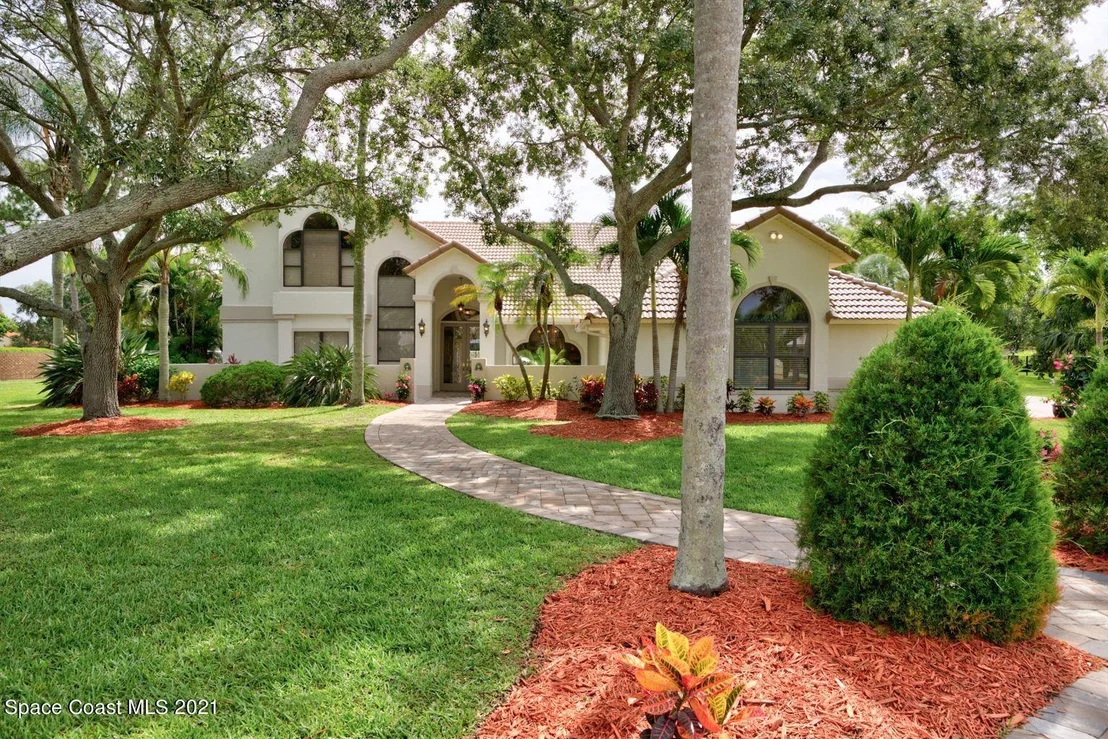 Photo of 701 Oak Park Drive