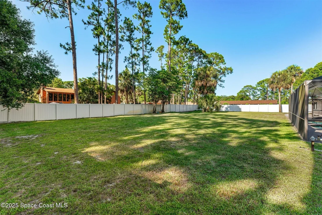 Photo of 8000 Pine Needle Lane