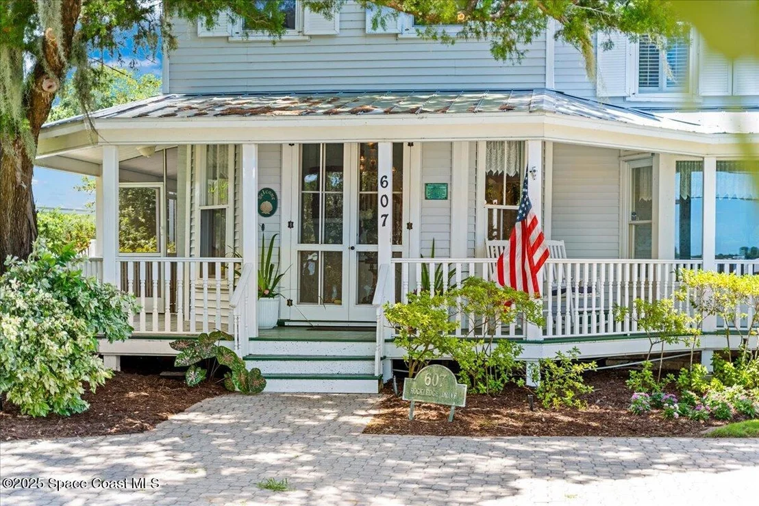 Photo of 607 Rockledge Drive