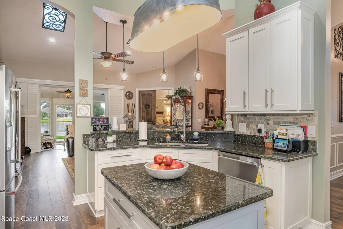 Photo of 7664 Candlewick Drive