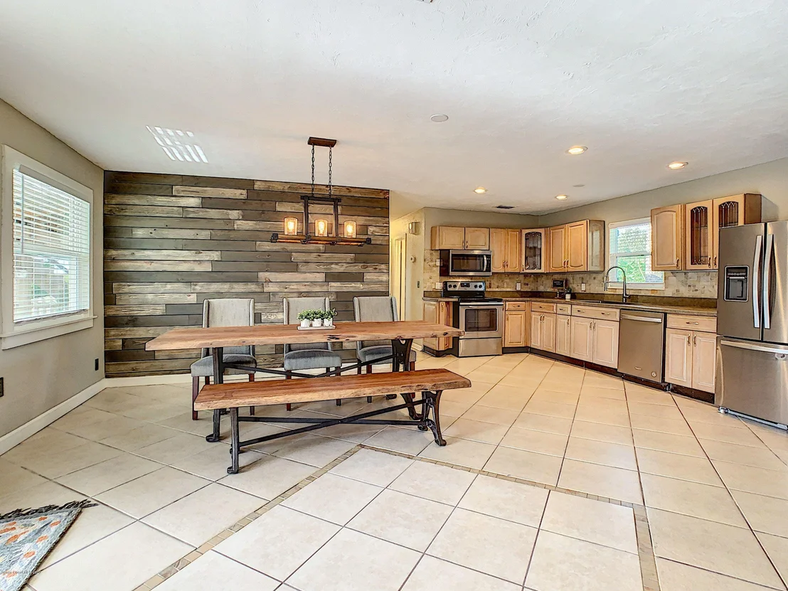 Photo of 725 Mallard Road