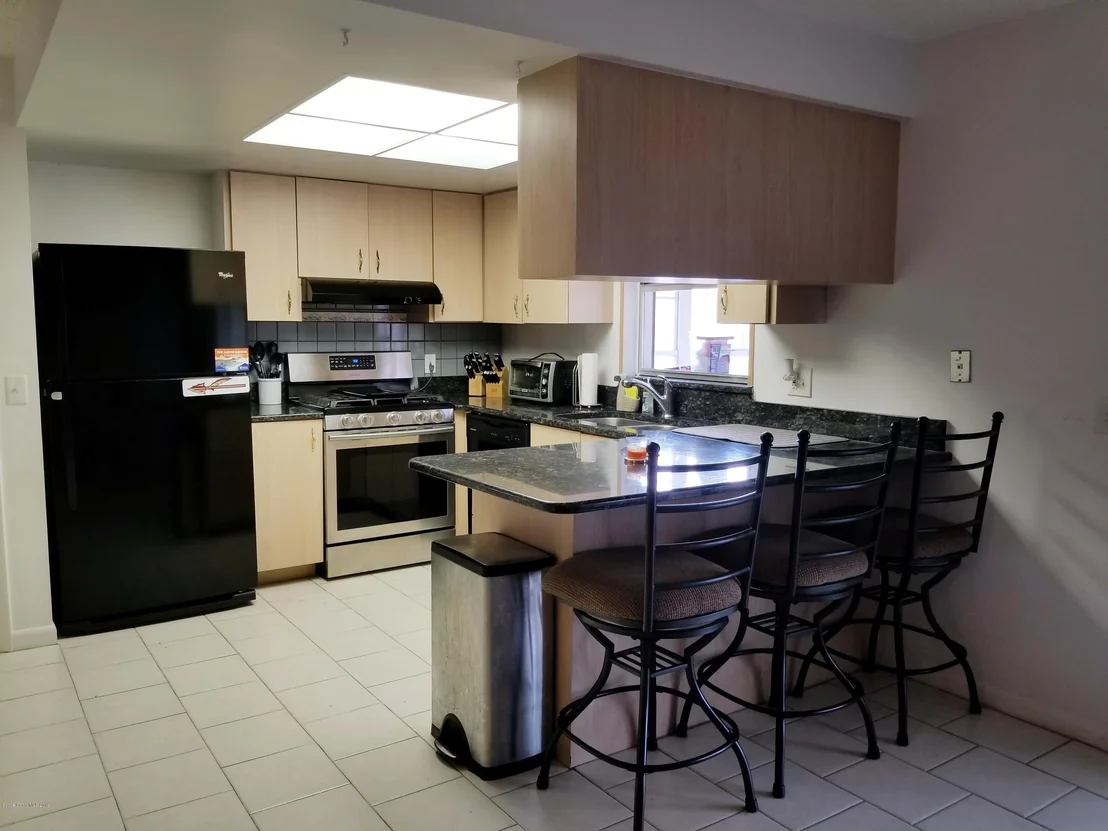 Photo of 551 Avignon Drive