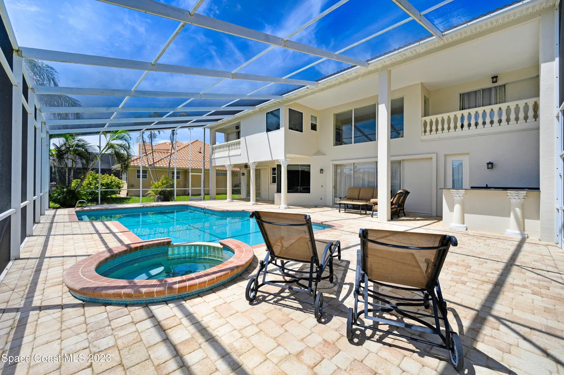 Photo of 335 Lanternback Island Drive